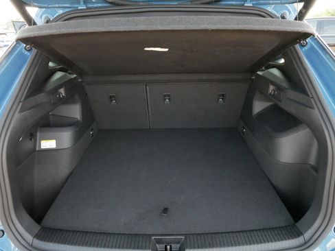 Certified 2025 Volkswagen Tiguan SEL R-Line AWD/4WD image 18