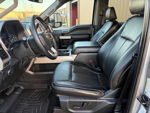 Used 2021 Ford F350 Lariat image 14