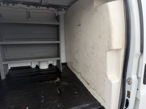 Used 2021 Chevrolet Express 2500 w/ Driver Convenience Package image 12