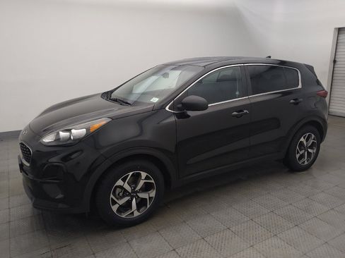 Used 2020 Kia Sportage LX FWD image 2