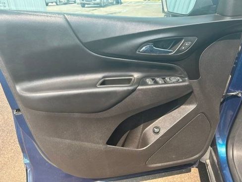 Used 2019 Chevrolet Equinox LT w/ Driver Convenience Package FWD image 12