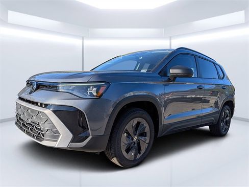 New 2026 Volkswagen Taos S image 7