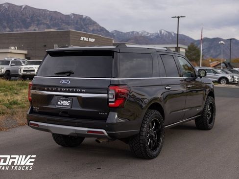 Used 2024 Ford Expedition Max Platinum image 12