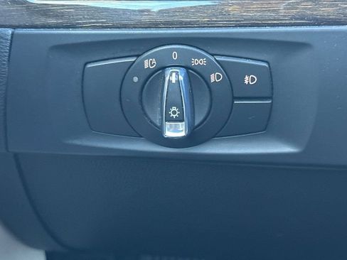 Used 2011 BMW 328i Coupe image 28