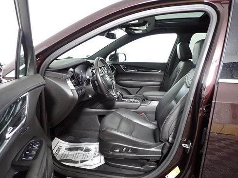 Used 2020 Cadillac XT6 Premium Luxury FWD image 24