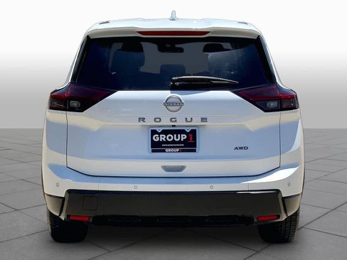 Used 2025 Nissan Rogue SV AWD/4WD image 5