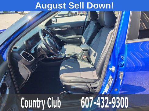 Used 2024 Kia Seltos X-Line AWD/4WD image 11