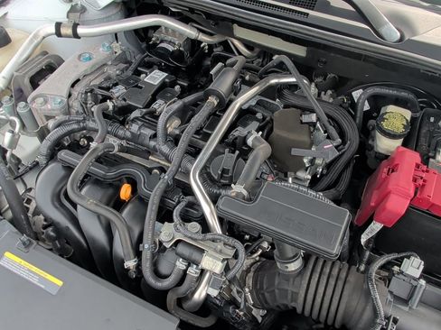 Used 2020 Nissan Sentra SV FWD image 28