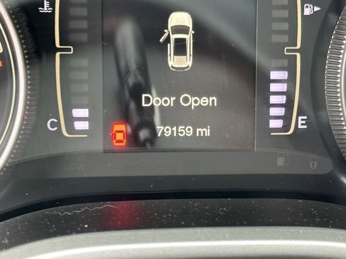 Used 2018 Jeep Cherokee Latitude Plus FWD image 14