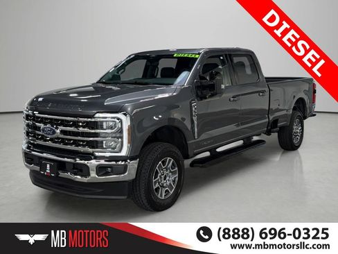 Used 2025 Ford F350 Lariat w/ Camper Package AWD/4WD image 1