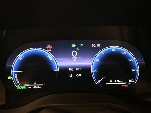 Used 2026 Toyota Sienna Platinum AWD/4WD image 13