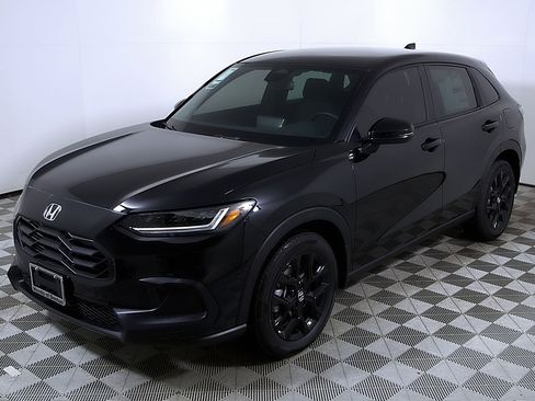 Used 2024 Honda HR-V Sport image 3