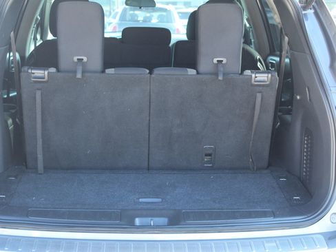 Used 2018 Nissan Pathfinder S image 26