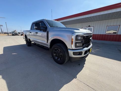 Used 2023 Ford F250 XL w/ STX Appearance Package image 2