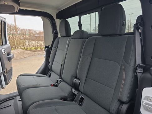 New 2026 Jeep Gladiator Sport image 13