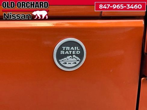 Used 2011 Jeep Wrangler Unlimited Sahara w/ Connectivity Group AWD/4WD image 9