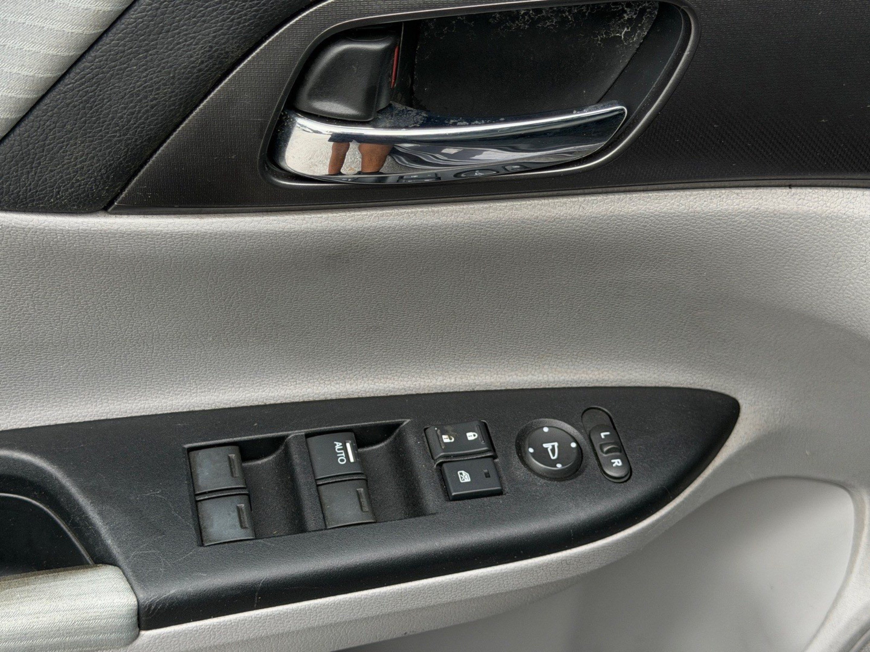 Used 2015 Honda Accord LX image 13