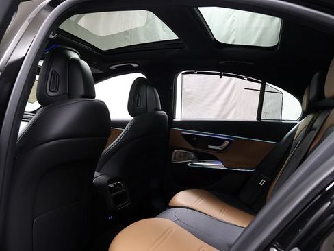 New 2026 Mercedes-Benz E 53 AMG e 4MATIC Sedan image 15