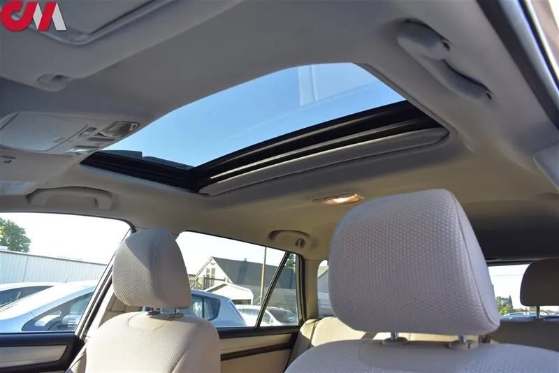 Used 2015 Subaru Outback 2.5i Premium AWD/4WD image 18