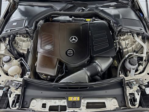 Used 2023 Mercedes-Benz C 300 Sedan image 10