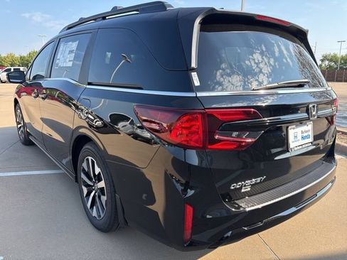 Used 2026 Honda Odyssey EX-L image 5