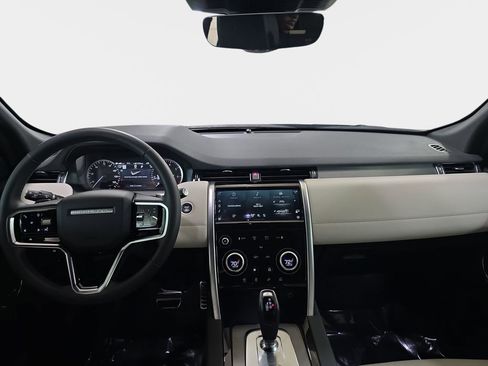 Used 2023 Land Rover Discovery Sport SE R-Dynamic image 11