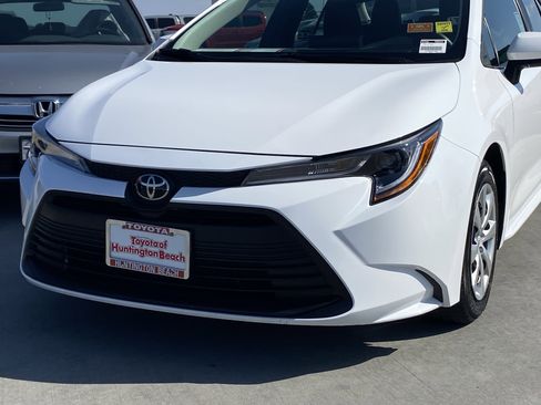 Certified 2025 Toyota Corolla LE image 7