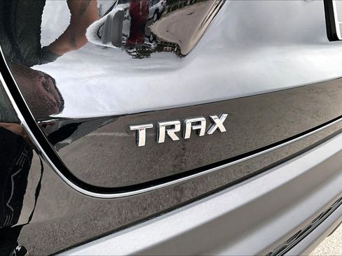 Used 2024 Chevrolet Trax LS w/ Driver Confidence Package image 10