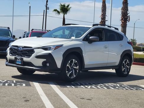 Used 2025 Subaru Crosstrek 2.5i Premium AWD/4WD image 2