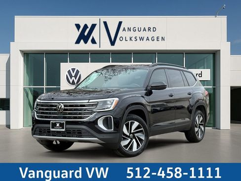 New 2026 Volkswagen Atlas SE FWD image 1
