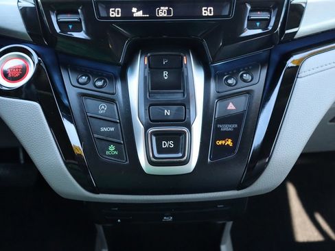 Used 2018 Honda Odyssey Elite image 29