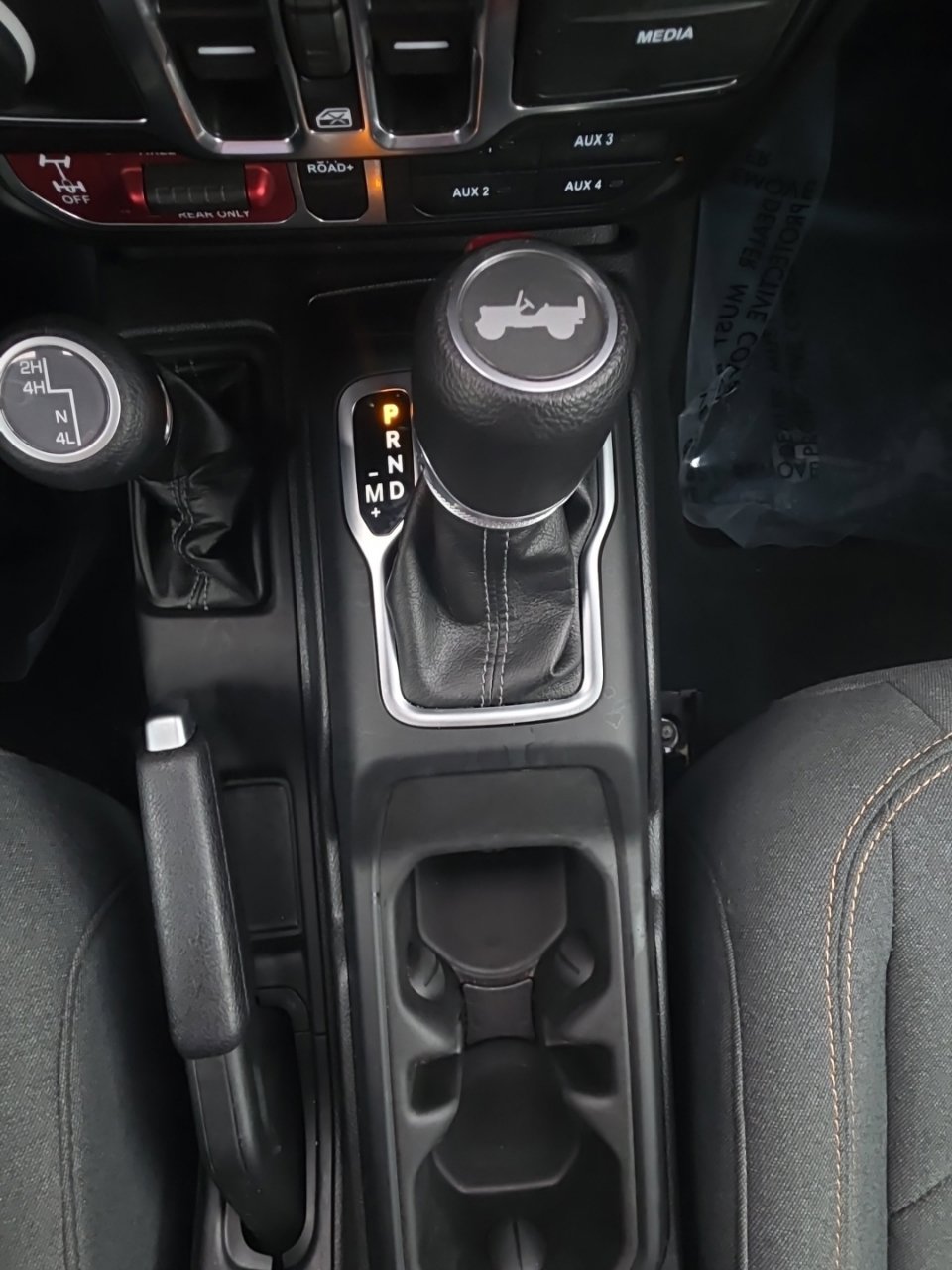Used 2025 Jeep Wrangler Unlimited Sport AWD/4WD image 23