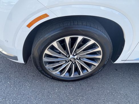 Certified 2025 Hyundai Palisade Calligraphy AWD/4WD image 9