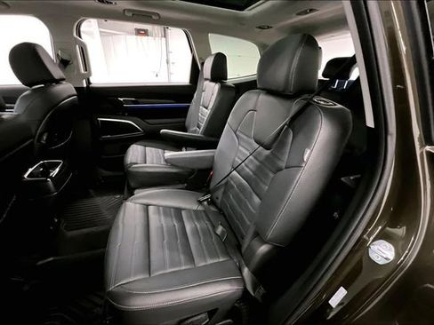 Used 2025 Kia Telluride SX Prestige AWD/4WD image 25