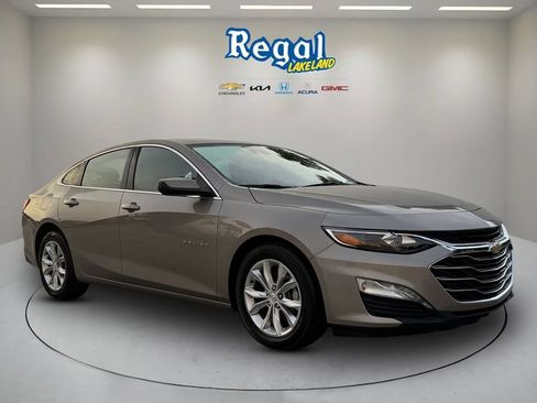 Used 2024 Chevrolet Malibu LT FWD image 1