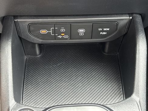 Used 2025 Kia K4 FWD image 26