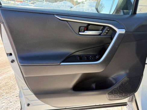 Used 2022 Toyota RAV4 XSE image 19