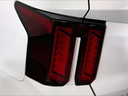 Certified 2024 Kia Sorento S image 27