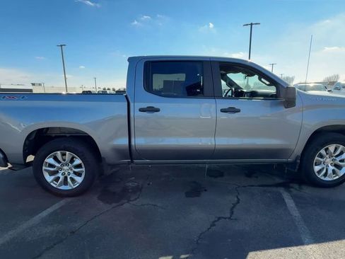 Used 2023 Chevrolet Silverado 1500 Custom AWD/4WD image 9