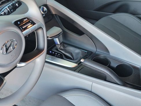 Certified 2023 Hyundai Elantra SEL FWD image 28