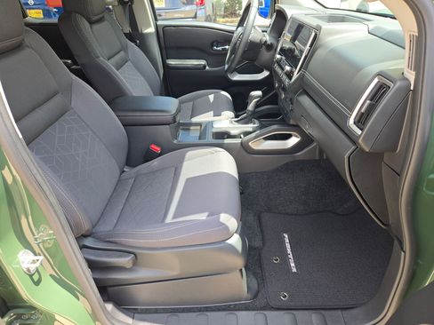 Certified 2025 Nissan Frontier SV w/ SV Convenience Package RWD image 26