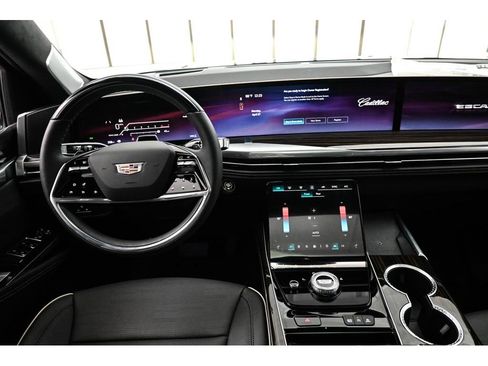 New 2026 Cadillac Escalade ESV Luxury w/ LPO, Radiant Package AWD/4WD image 14