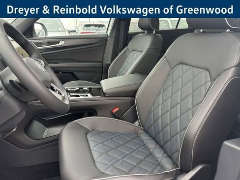New 2026 Volkswagen Atlas Cross Sport SEL Premium R-Line AWD/4WD image 24