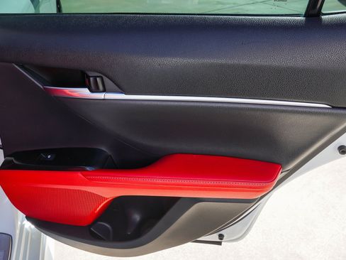 Used 2019 Toyota Camry XSE FWD image 29
