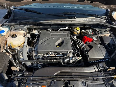 Used 2020 Ford Escape SE image 29