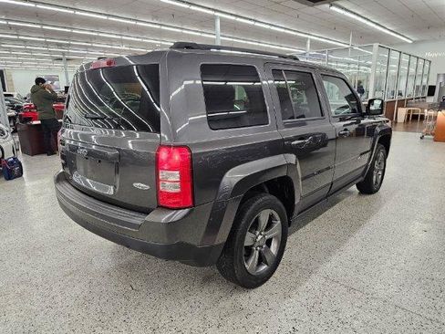 Used 2015 Jeep Patriot High Altitude AWD/4WD image 5