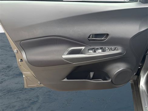 Used 2025 Nissan Kicks Play S image 20