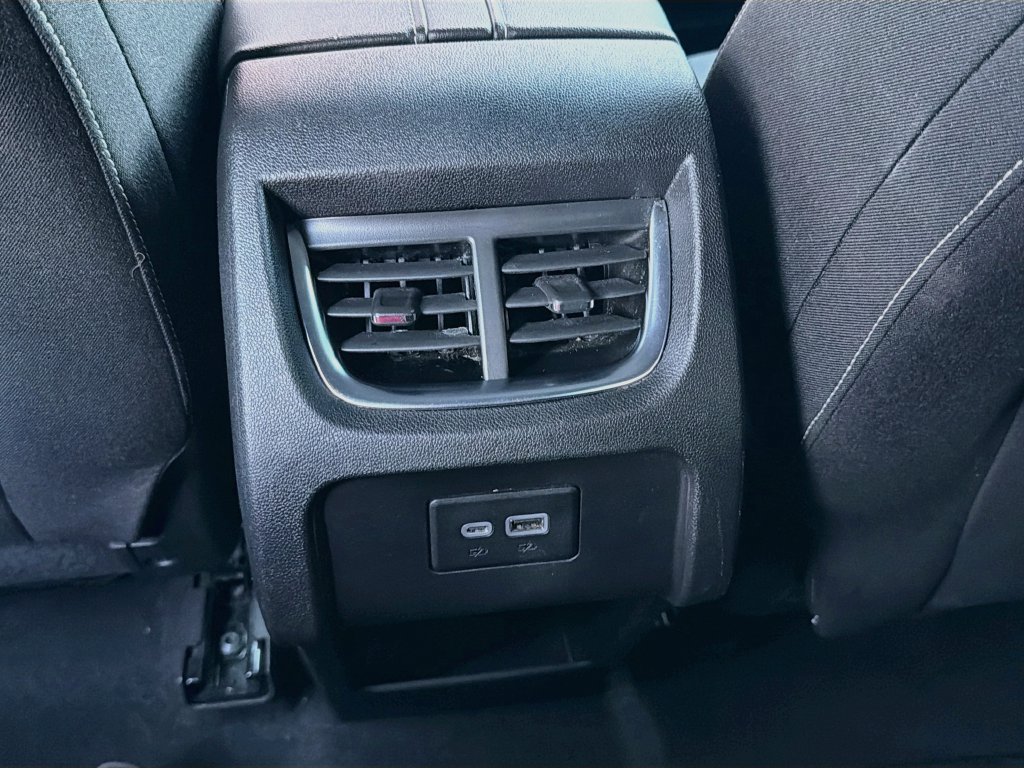 Used 2025 Chevrolet Blazer LT FWD image 24