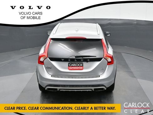 Used 2017 Volvo V60 T5 Cross Country w/ Convenience Package image 22