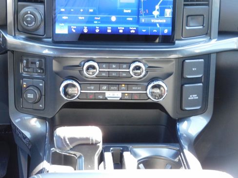 Used 2023 Ford F150 XLT w/ Equipment Group 302A High image 17